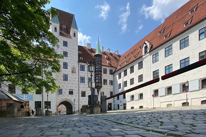 Fall in Love with Munich in a Private Old Town Walking Tour - Alter Hof: Wittelsbach power, the Royal Zoo legend, and Munich’s colors
