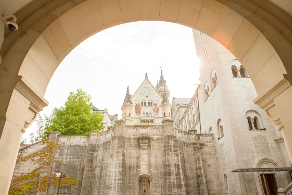 From Munich: Neuschwanstein Castle Full-Day Trip by Van - Munich to Neuschwanstein by Van: What Makes This Day Work