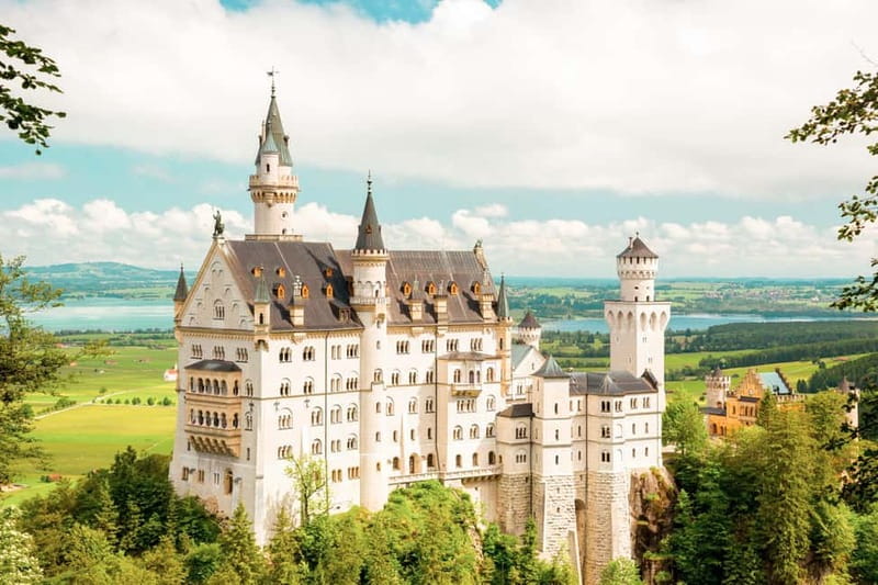 From Munich: Premium Neuschwanstein Castle & Linderhof Tour - Neuschwanstein Castle: Tickets Fast, Then The Real Climb