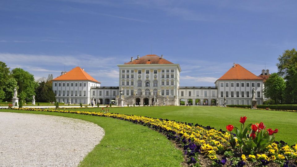 Munich: City Pass 45+ Top Attractions and Public Transport - Football fans and Bayern culture: FC Bayern Museum