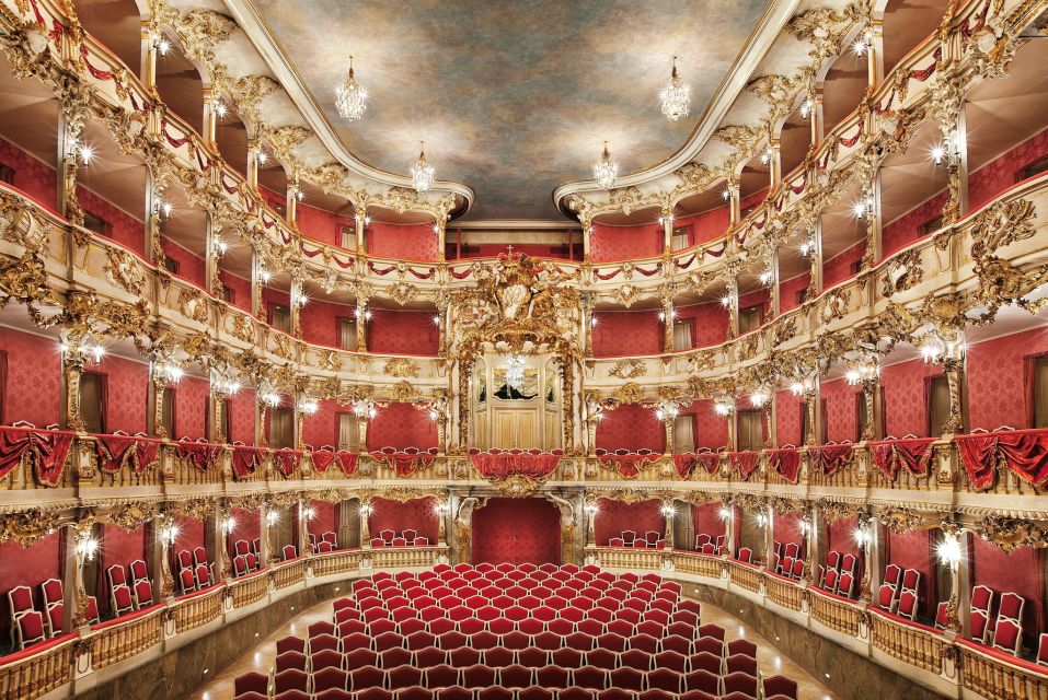 Munich: Gala Concert in the Cuvilliés Theatre - Residenz soloists and orchestras behind the sound