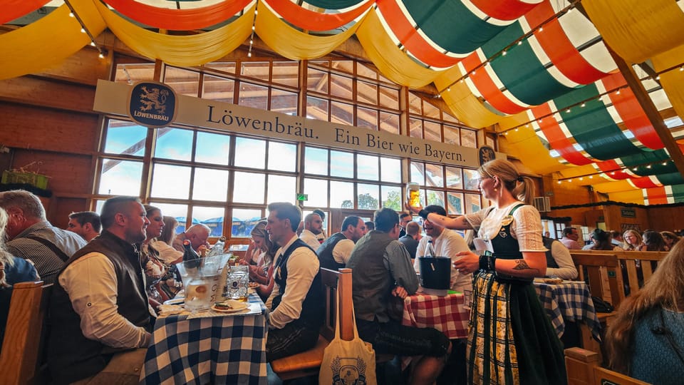 Munich: Guided Oktoberfest Experience with Beer and Lunch - Price and Value: Is $258 for Oktoberfest a Good Deal?