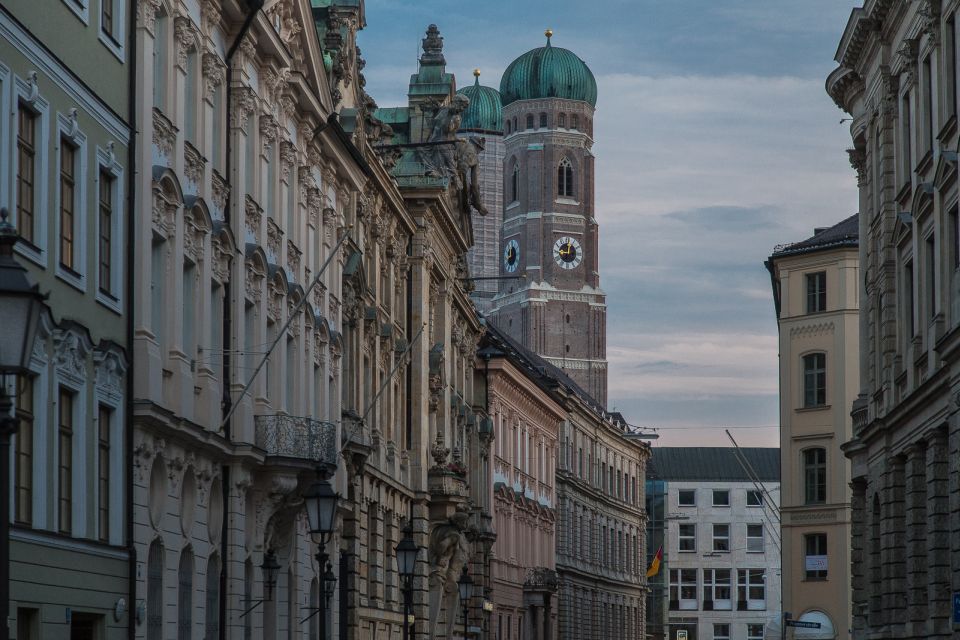 Munich - Illuminati & other Secret Societies, Tour in German - Stop by Stop: How Each Landmark Becomes a Clue