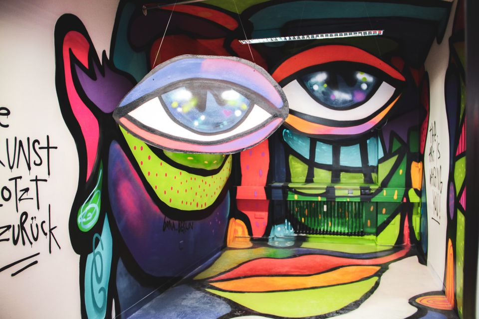 Munich: KUNSTLABOR 2 Entry Ticket - Cross-genre contemporary art: why the format matters