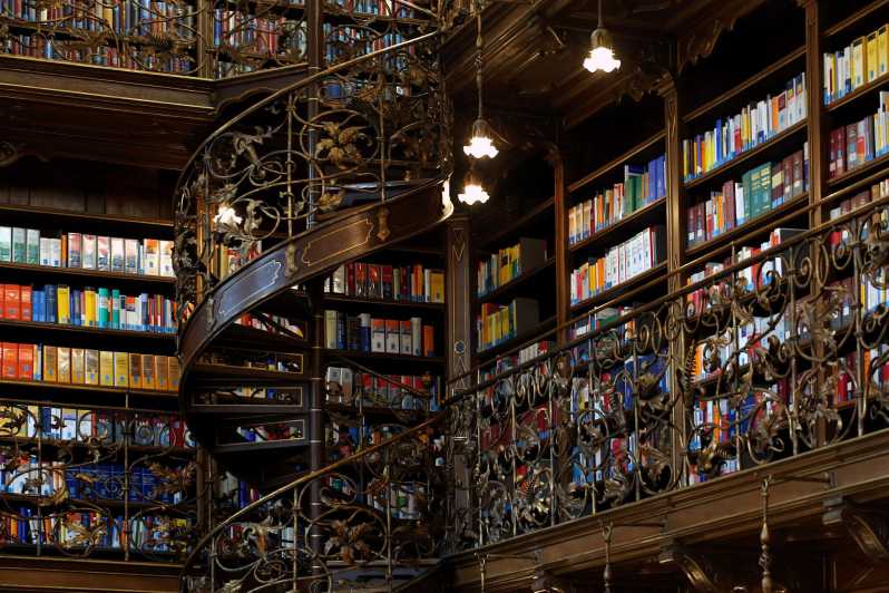 Munich: Law Library Guided Visit with Entry Tickets - Why the Munich New Town Hall Law Library Tour feels made for book lovers