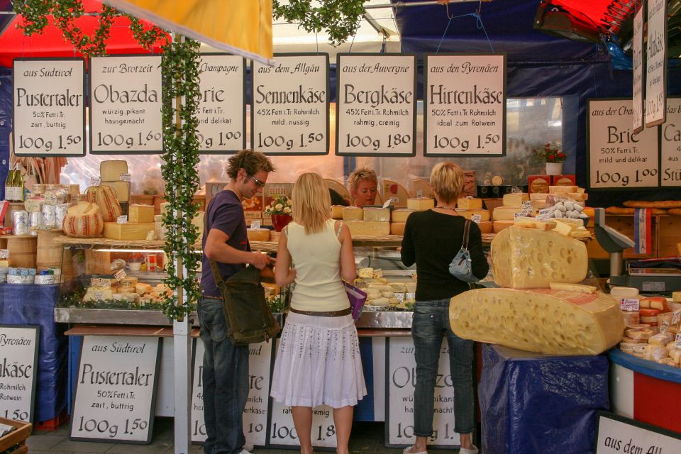 Munich: Old Town & Viktualienmarkt City Walk in German - Should you book this Old Town & Viktualienmarkt city walk?