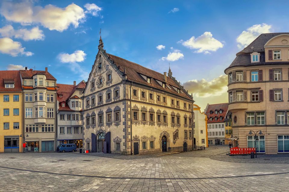 Munich: Old Town Walking Tour - Logistics that actually matter: meeting point, language, and weather