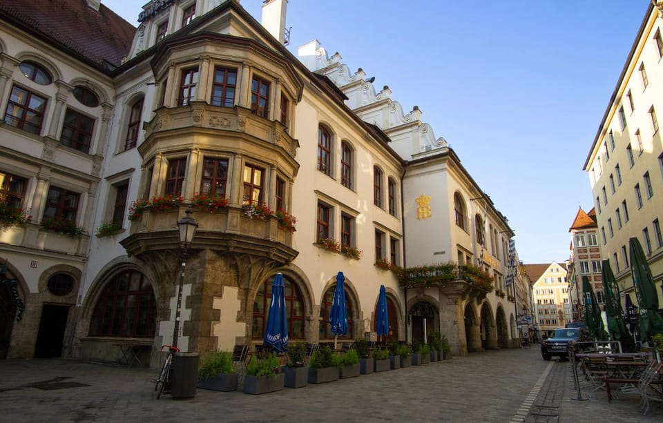 Munich: Walking tour of the old town with all your senses - Private group value: $227 per group up to 10 people