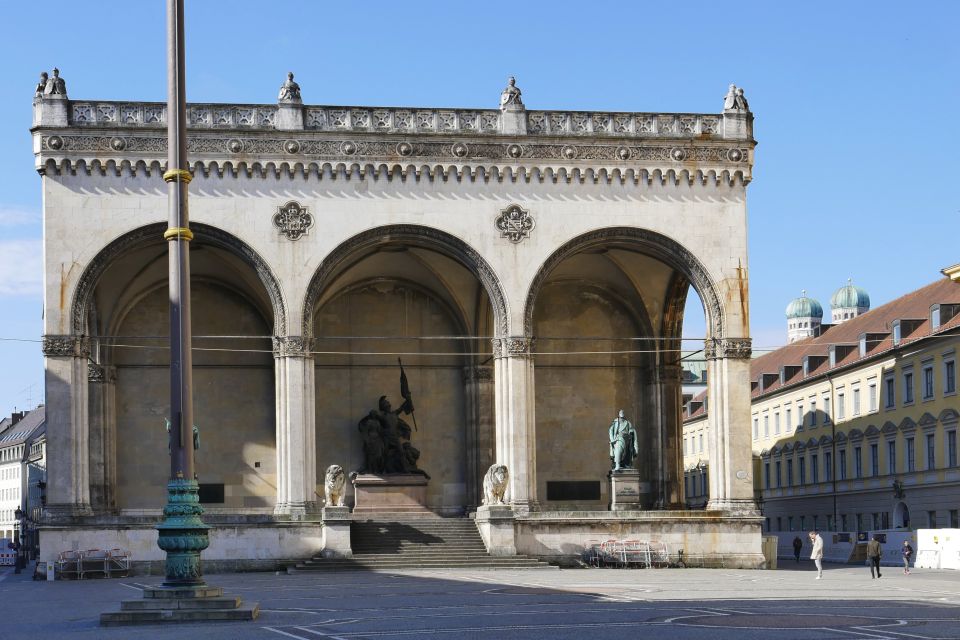 Munich: Walking Tour Old Town and Viktualienmarkt - Starting at Marienplatz: the quickest way to feel like you’re in Munich