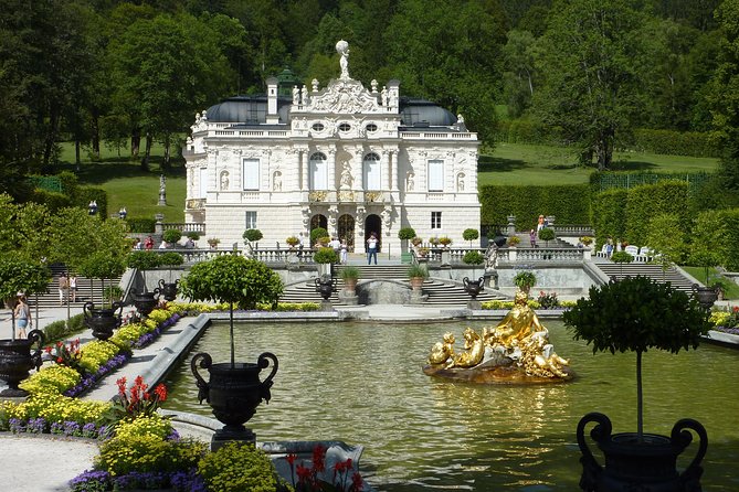 Neuschwanstein Castle and Linderhof Palace Day Trip from Munich - Getting to the castles: the smart part of the day