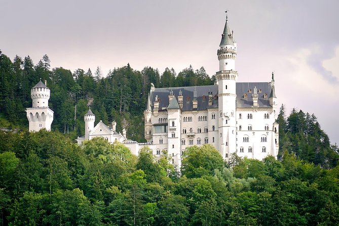 Neuschwanstein Castle and Linderhof Palace Day Trip from Munich - Who should book this tour—and who should think twice