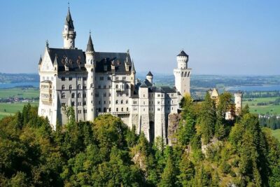 Neuschwanstein Castle by Bus Incl. Bike Ride or Hohenschwangau - Schwangau Castle Brewery and the bike ride: the morning highlight for most people