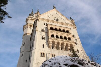 Neuschwanstein Castle Tour with Skip the Line from Hohenschwangau - The ride and the bridge: getting your photos before the climb