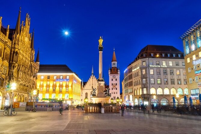 Night watchman torchlight tour in Munich - Stop 2: Rindermarktbrunnen and the Old Cattle Market Next to the Lion Tower