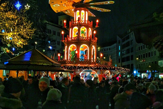 Original Munich Christmas Market Tour with Festive Wine and Food - Residenz München Courtyard: The Classic Christmas Village Moment