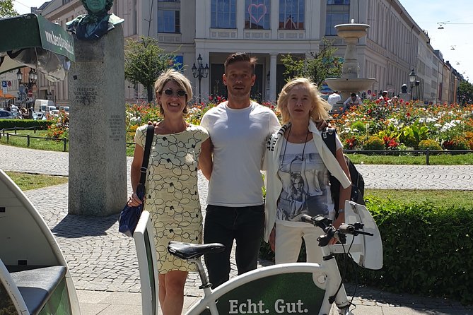 Private Munich Rickshaw City Tour and English Garden - Residenz München: courtyards, theaters, and royal-scale details
